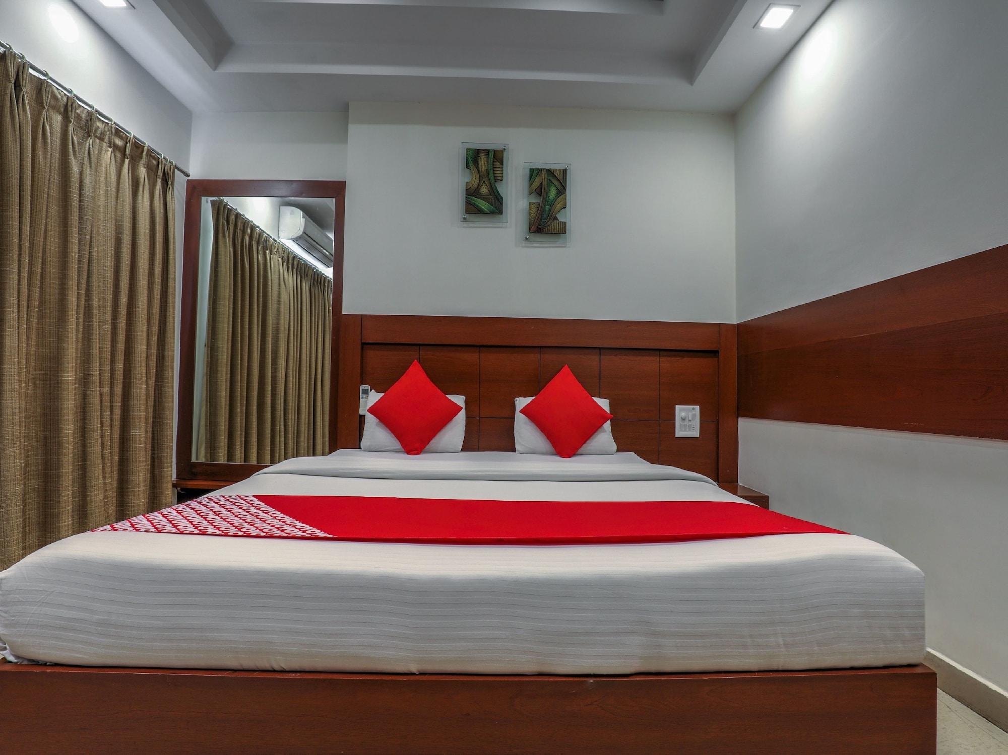 Treebo Trend Hotel Jp Plaza Nampally Hyderabad Eksteriør bilde