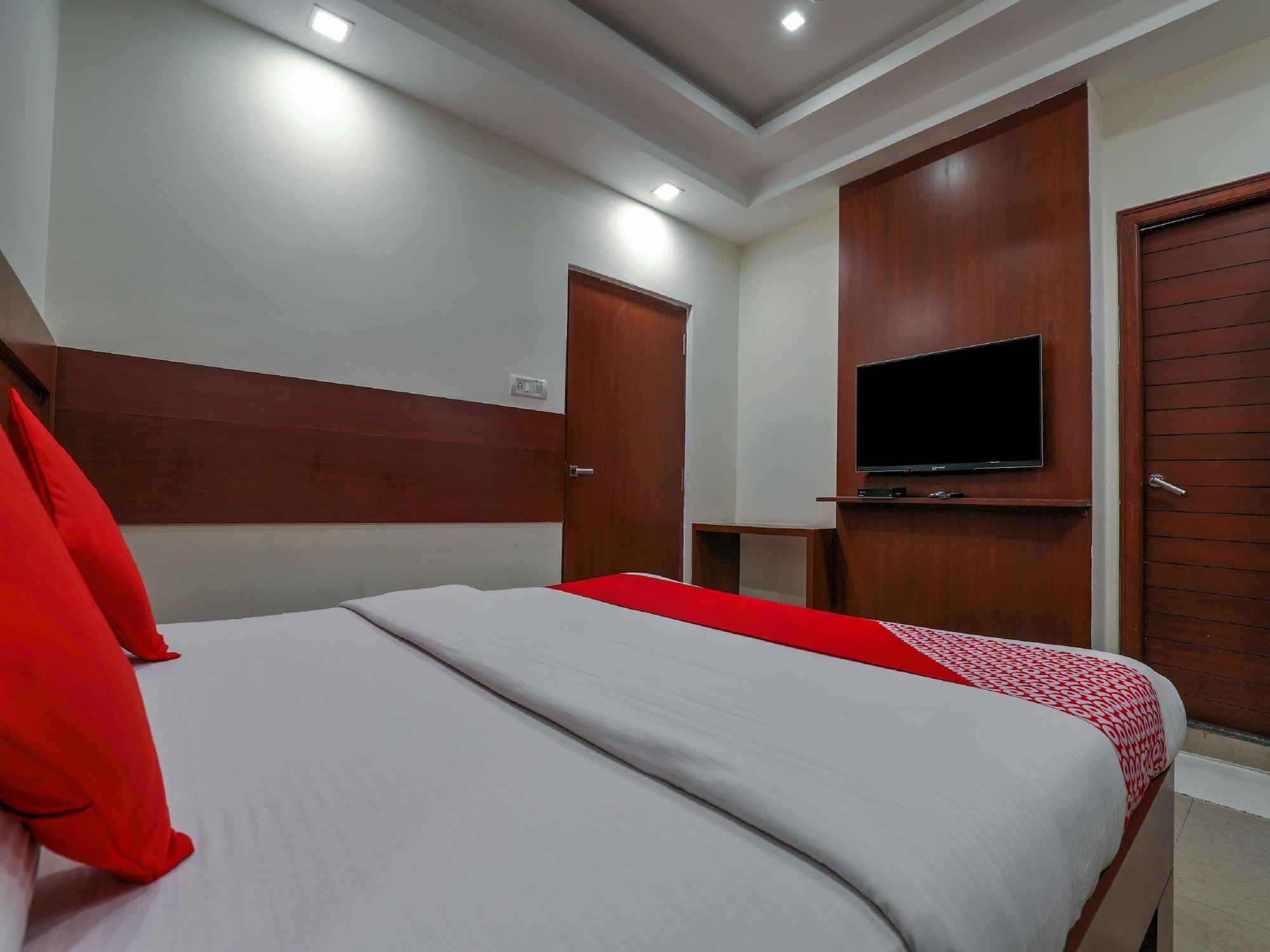 Treebo Trend Hotel Jp Plaza Nampally Hyderabad Eksteriør bilde