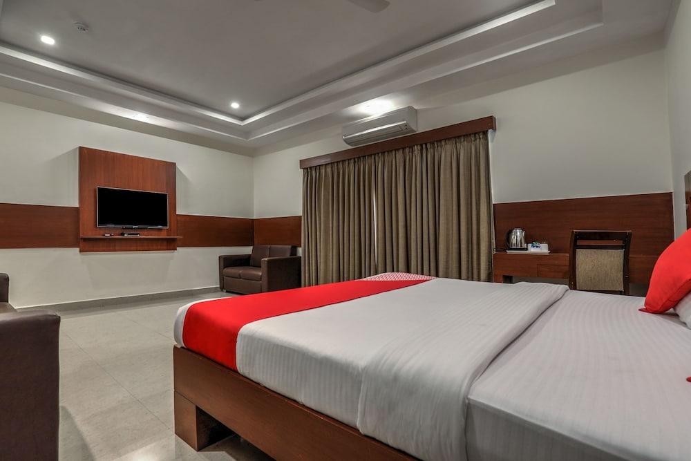 Treebo Trend Hotel Jp Plaza Nampally Hyderabad Eksteriør bilde