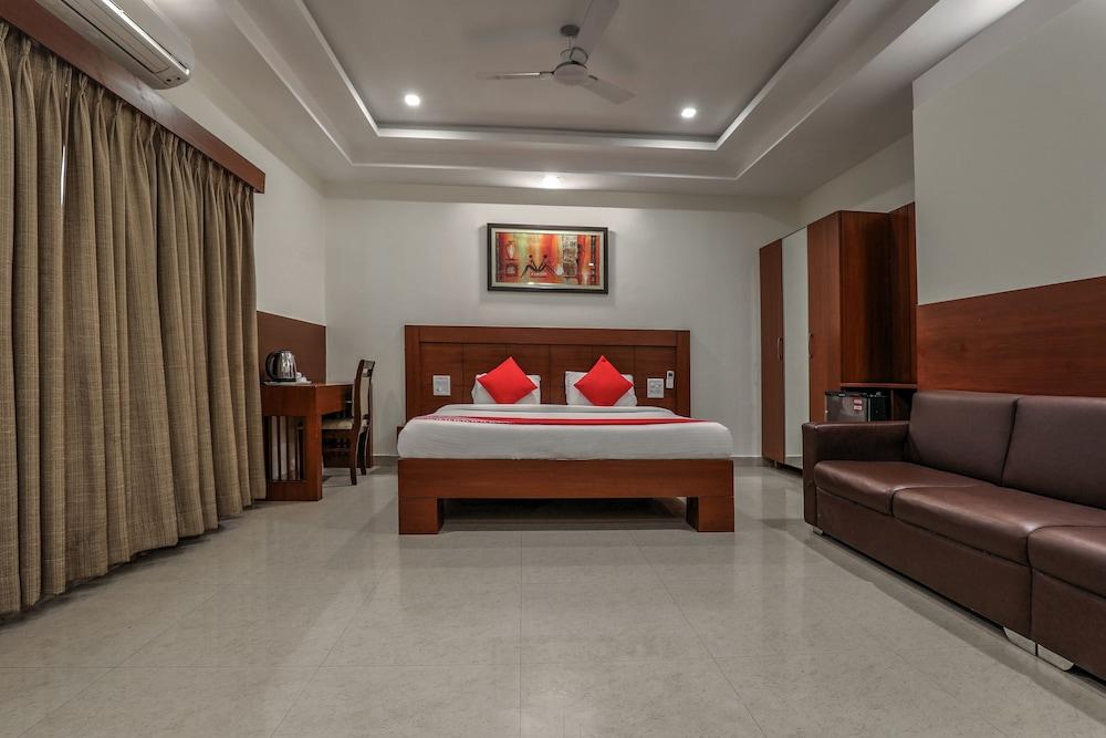 Treebo Trend Hotel Jp Plaza Nampally Hyderabad Eksteriør bilde