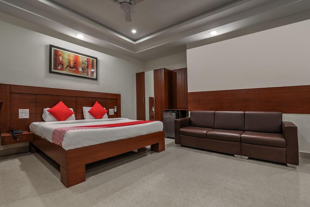 Treebo Trend Hotel Jp Plaza Nampally Hyderabad Eksteriør bilde