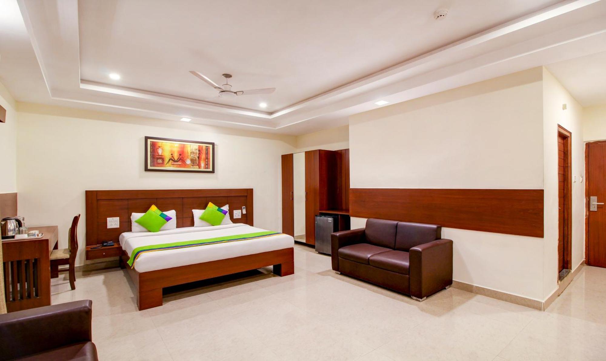 Treebo Trend Hotel Jp Plaza Nampally Hyderabad Eksteriør bilde